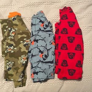 Gap Kids long sleeved PJ sets. Sizes 5 and 6